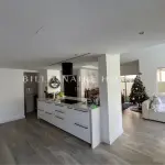 Fully Upgraded and Extended| Vacant on Transfer| Large Plot